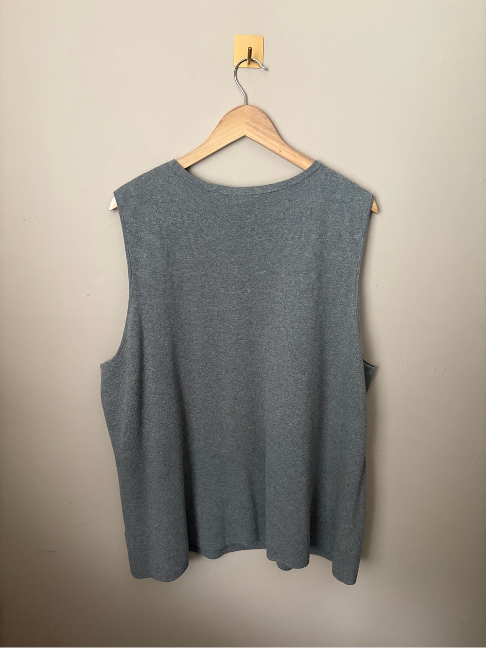 Size 3X Talbots Plus Light Gray Cotton Modal Sleeveless Crewneck Shell Top - Picture 4 of 4